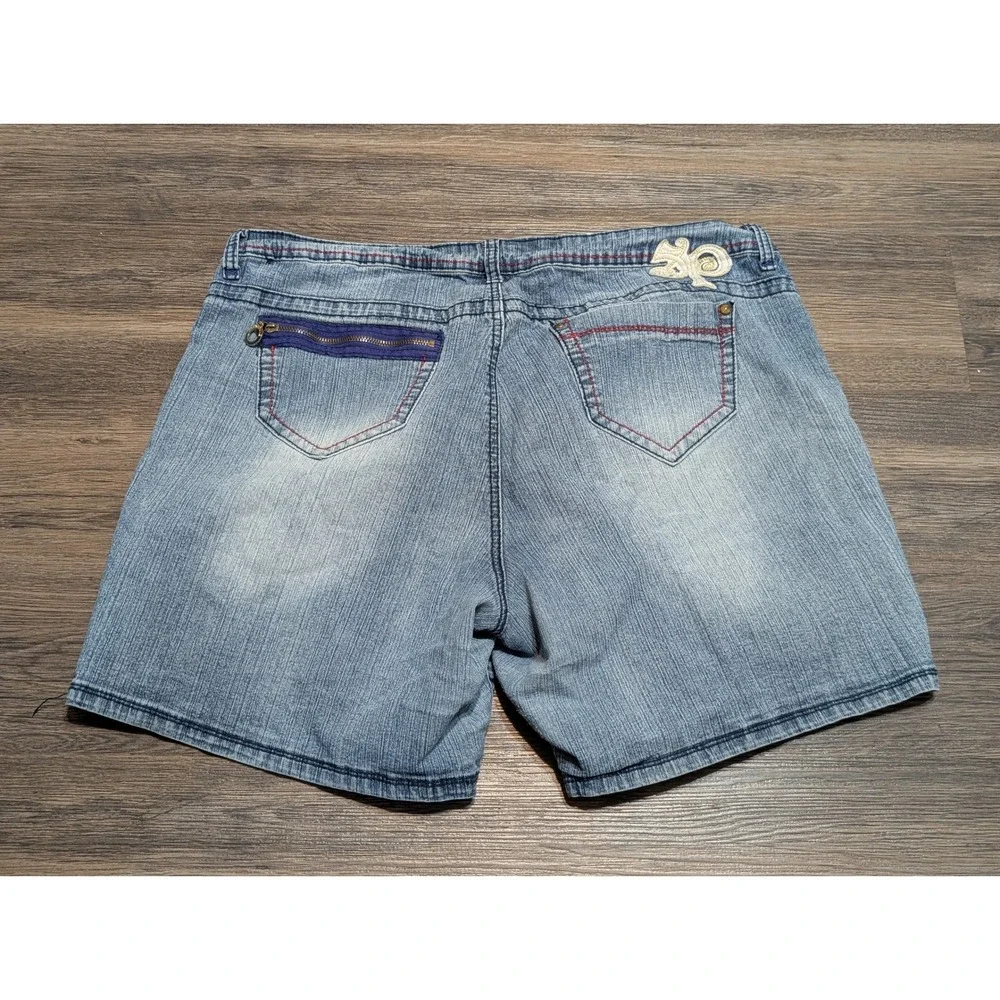 Southpole‎ Womens Plus Size 22 Denim Shorts Light Wash Studded Y2K Streetwear